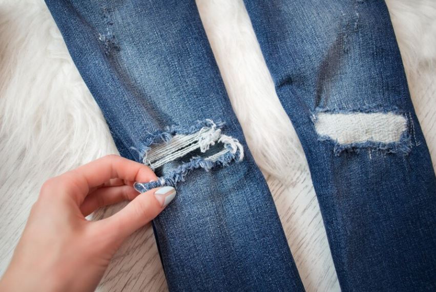 How to fray jeans